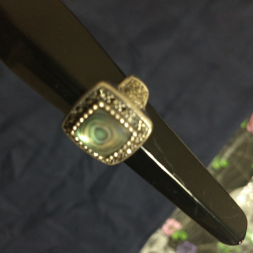 Ladies ring - Picture 2 of 4
